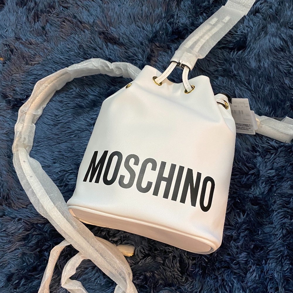 MOSCHINO white leather gold accent crossbody bag like new with tag